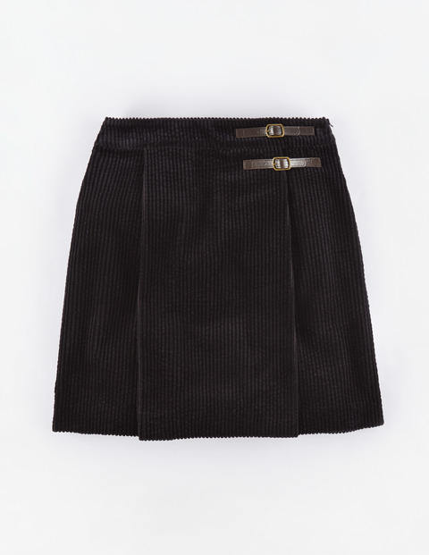 Jumbo Cord Kilt Black Women, Black - length: mini; pattern: plain; fit: loose/voluminous; waist: high rise; predominant colour: black; occasions: casual; style: a-line; texture group: corduroy; pattern type: fabric; season: a/w 2015
