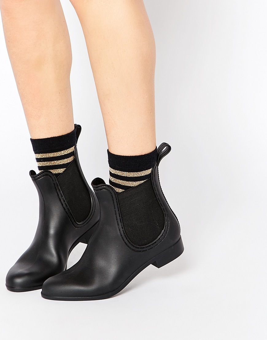 Gamble Wellies Matt Black - predominant colour: black; occasions: casual, creative work; material: faux leather; heel height: flat; heel: block; toe: pointed toe; boot length: ankle boot; finish: plain; pattern: plain; style: chelsea; season: a/w 2015