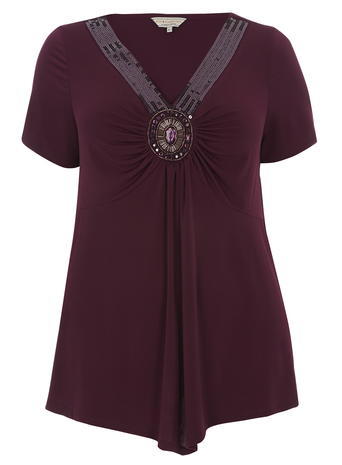 Womens **Billie & Blossom Curve Magenta Embellished V Neck Top Pink - neckline: v-neck; pattern: plain; bust detail: added detail/embellishment at bust; length: below the bottom; predominant colour: aubergine; occasions: evening; style: top; fibres: polyester/polyamide - stretch; fit: loose; sleeve length: short sleeve; sleeve style: standard; pattern type: fabric; texture group: jersey - stretchy/drapey; embellishment: beading; season: a/w 2015