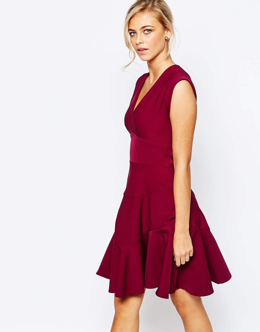 Closet V Neck Panelled Skater Dress Plum - neckline: v-neck; sleeve style: capped; pattern: plain; predominant colour: true red; occasions: evening, occasion; length: on the knee; fit: fitted at waist & bust; style: fit & flare; hip detail: soft pleats at hip/draping at hip/flared at hip; sleeve length: sleeveless; pattern type: fabric; texture group: other - light to midweight; season: a/w 2015
