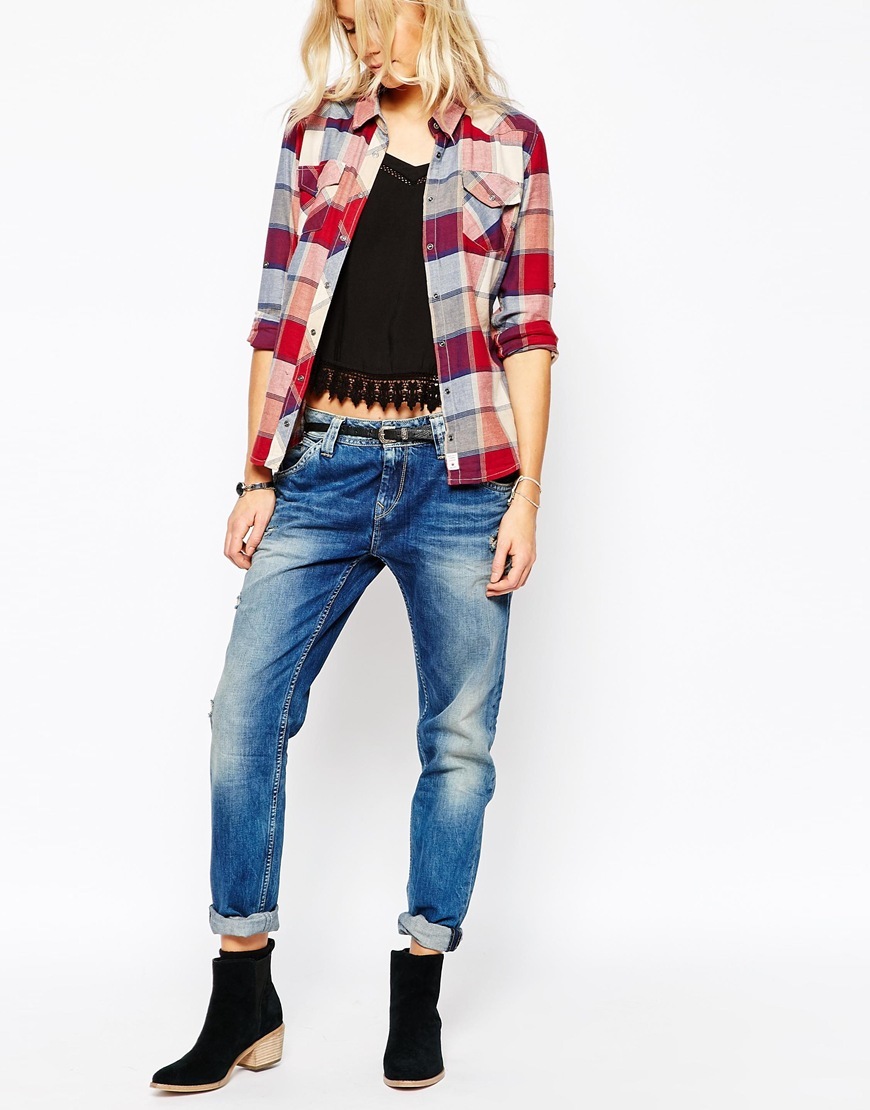 Idoler Boyfriend Jean Blue - style: boyfriend; pattern: plain; waist: low rise; pocket detail: traditional 5 pocket; predominant colour: diva blue; occasions: casual; length: ankle length; fibres: cotton - 100%; jeans detail: shading down centre of thigh; texture group: denim; pattern type: fabric; season: a/w 2015
