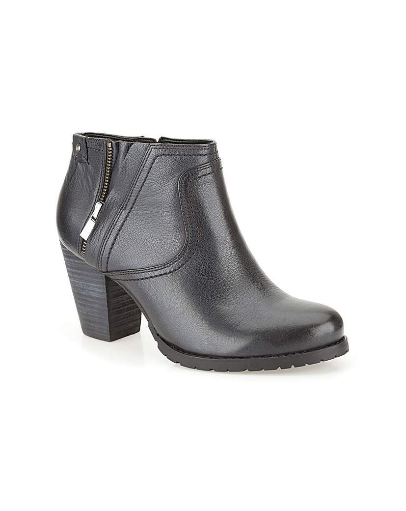 Macay Halle Boots - predominant colour: black; occasions: casual; material: leather; heel height: high; heel: block; toe: round toe; boot length: ankle boot; style: standard; finish: plain; pattern: plain; season: a/w 2015