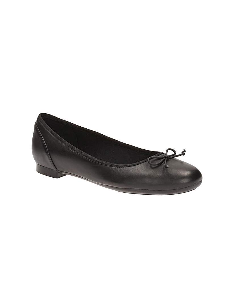 Clarks Couture Bloom Shoes - predominant colour: black; occasions: casual, creative work; material: leather; heel height: flat; toe: round toe; style: ballerinas / pumps; finish: plain; pattern: plain; season: a/w 2015