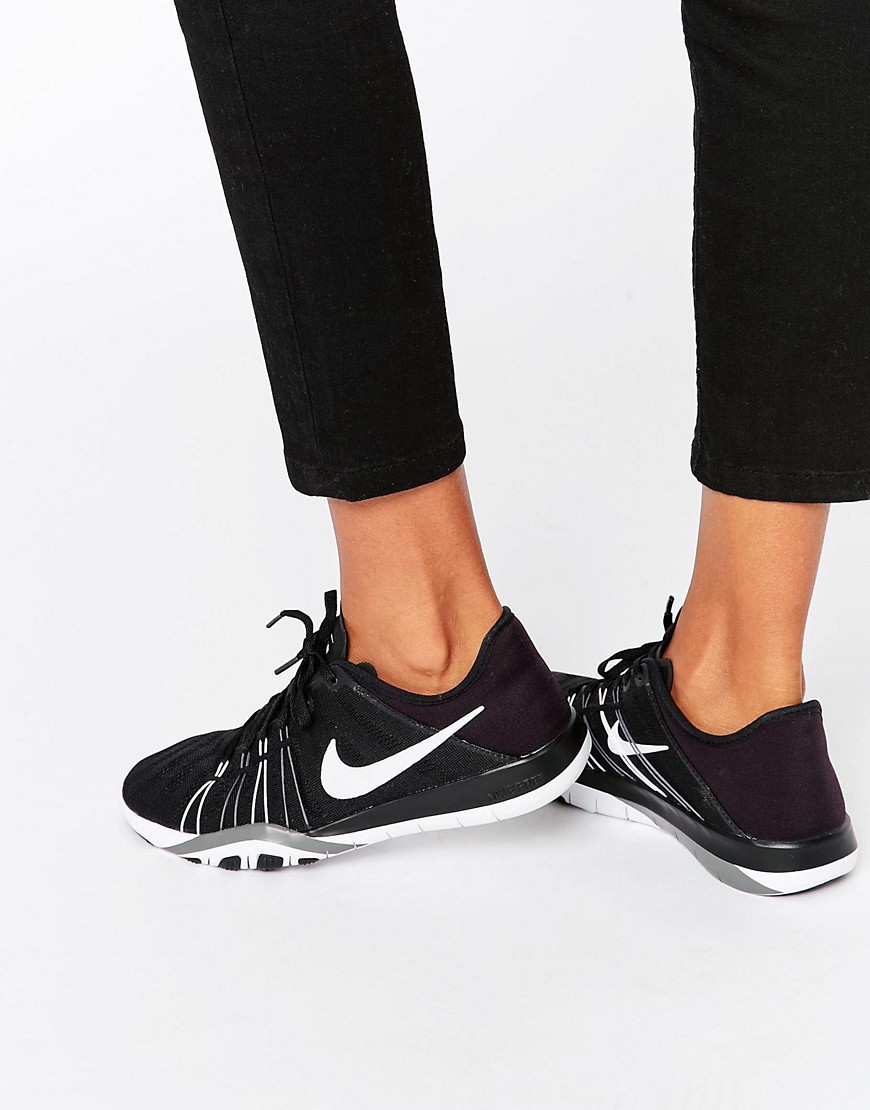 Black And White Free Tr6 Trainers Black / White Cool G - predominant colour: black; season: s/s 2016; style: trainers; heel: regular trainer; heel height: flat; activities: run; pattern: colourblock; material: technical fabric; finish: plain