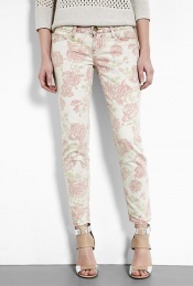 Red Rose Print Stiletto Skinny Jean Current/Elliot - style: skinny leg; pattern: floral - busy, floral - light, florals; waist: low rise; pocket detail: traditional 5 pocket; predominant colour: white; occasions: casual, evening; length: ankle length; fibres: cotton - stretch; material texture: denim; trends: pastels, prints; texture group: denim; pattern type: fabric; pattern size: small & light