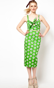 Pencil Skirt In Retro Daisy Print - length: calf length; style: pencil; fit: tailored/fitted; waist: high rise; predominant colour: lime; occasions: casual, evening; fibres: cotton - stretch; trends: high impact florals; pattern type: fabric; pattern size: standard; pattern: florals; texture group: woven light midweight
