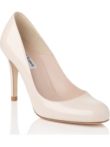 Shilo Closed Court, Off White - predominant colour: ivory; occasions: evening, work, occasion; material: leather; heel height: high; heel: stiletto; toe: round toe; style: courts; finish: patent; pattern: plain