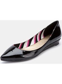 Radiant Pointed Ballerinas, Black - predominant colour: black; occasions: casual, work; material: faux leather; heel height: flat; toe: pointed toe; style: ballerinas / pumps; finish: patent; pattern: plain