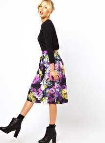Midi Skirt In Statement Floral Print - length: below the knee; style: full/prom skirt; fit: loose/voluminous; waist detail: wide waistband/cummerbund; waist: high rise; predominant colour: purple; secondary colour: black; occasions: evening, work, holiday; fibres: cotton - stretch; hip detail: ruching/gathering at hip; texture group: cotton feel fabrics; trends: high impact florals; pattern type: fabric; pattern size: big & busy; pattern: florals