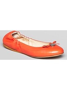 Max Mara Ballet Flats Katanga - predominant colour: bright orange; occasions: casual, work, holiday; material: leather; heel height: flat; toe: round toe; style: ballerinas / pumps; finish: plain; pattern: plain