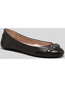 Ballet Flats Madison - predominant colour: black; occasions: casual, work; material: leather; heel height: flat; embellishment: studs; toe: round toe; style: ballerinas / pumps; finish: plain; pattern: plain