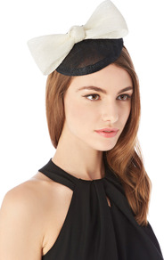 Mono Bow Hatinator - occasions: occasion; type of pattern: standard; style: fascinator; size: small; material: sinamay; embellishment: bow; predominant colour: monochrome; pattern: colourblock