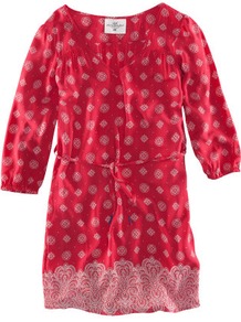 Dress - style: tunic; length: mid thigh; neckline: low v-neck; fit: loose; pattern: paisley; secondary colour: white; predominant colour: true red; occasions: casual; fibres: viscose/rayon - 100%; sleeve length: 3/4 length; sleeve style: standard; texture group: cotton feel fabrics; pattern type: fabric; pattern size: small & light