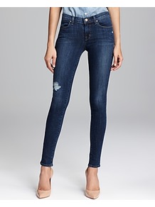Jeans 620 Mid Rise Super Skinny In Quantum - style: skinny leg; pattern: plain; pocket detail: traditional 5 pocket; waist: mid/regular rise; predominant colour: navy; occasions: casual; length: ankle length; fibres: cotton - stretch; jeans detail: shading down centre of thigh, dark wash, washed/faded; texture group: denim; pattern type: fabric