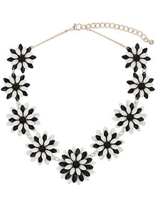 Black Whote Flower Collar - secondary colour: white; predominant colour: black; occasions: casual, evening, occasion, holiday; style: choker/collar; length: short; size: standard; material: chain/metal; finish: plain; embellishment: chain/metal