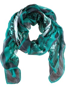 Sarong - predominant colour: emerald green; secondary colour: dark green; occasions: casual, evening, work, holiday; type of pattern: large; style: regular; size: standard; material: fabric; pattern: patterned/print