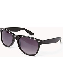 F5021 Studded Wayfarer Sunglasses - predominant colour: black; occasions: casual, holiday; style: d frame; size: large; material: plastic/rubber; embellishment: studs; pattern: plain; finish: plain