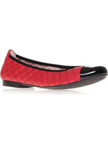 Quilted Ballet - predominant colour: true red; occasions: casual, work; material: leather; heel height: flat; embellishment: quilted; toe: round toe; style: ballerinas / pumps; finish: plain; pattern: plain