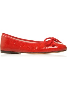 Ami - predominant colour: true red; occasions: casual, evening, work, holiday; material: leather; heel height: flat; toe: round toe; style: ballerinas / pumps; finish: patent; pattern: plain; embellishment: bow