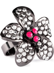 Ring - predominant colour: silver; occasions: evening, work, occasion, holiday; style: cocktail; size: large/oversized; material: chain/metal; trends: metallics; finish: metallic; embellishment: crystals