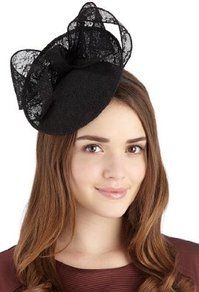Lace Mini Disc Bow Headband - predominant colour: black; occasions: evening, occasion; type of pattern: light; style: fascinator; size: standard; material: macrame/raffia/straw; embellishment: bow; pattern: plain, patterned/print; trends: sculptural frills